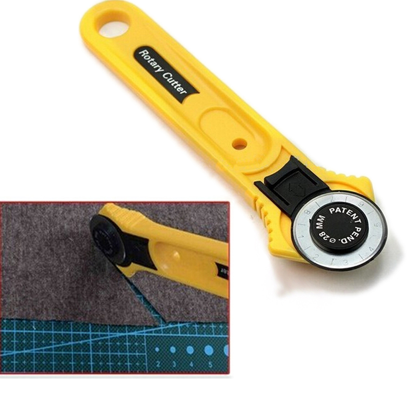 Round Knife Leatherwork - 28mm Rolka do patchworku z ostrzem