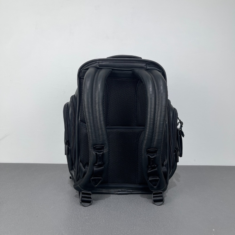 Luksusowy męski plecak skórzan – Leather Work Rucksack Mens recenzja i cena
